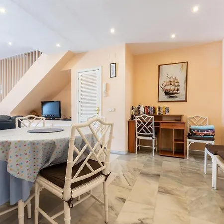 Townhouse Beachside Holiday home *